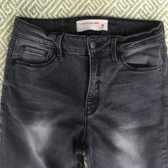 Faded Black High-Waisted Jeggings - Picture 3 of 5